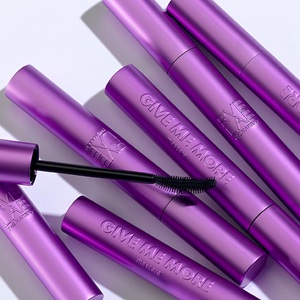 rvb-mascara-gime-me-more-foto-01 rvb-mascara-gime-me-more-foto-01